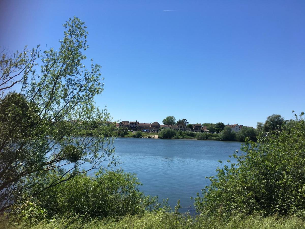 En Bord De Seine Bed and Breakfast Vétheuil Εξωτερικό φωτογραφία